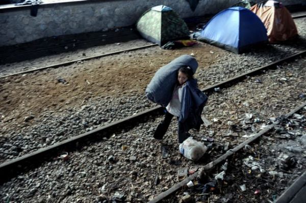 Φίλης: Το «μπράβο» στην ΠτΔ και οι αιχμές για τον αποκλεισμό των προσφυγόπουλων από το σχολείο