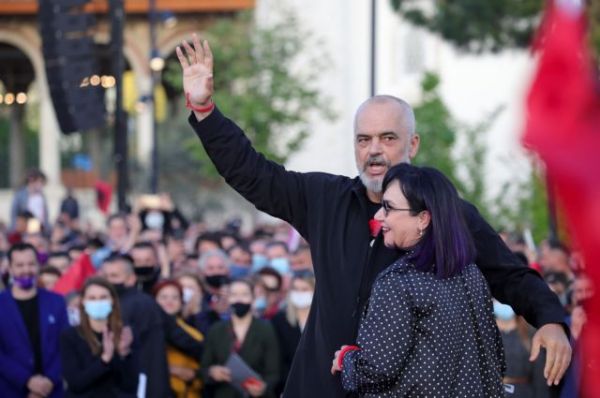Αλβανία: Αυτοδυναμία Ράμα με 73 ή 74 βουλευτές από τους 140