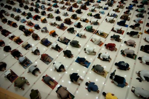 Ξεκινάει το Ραμαζάνι – Όλα όσα πρέπει να ξέρετε για τη «Σαρακοστή» των μουσουλμάνων