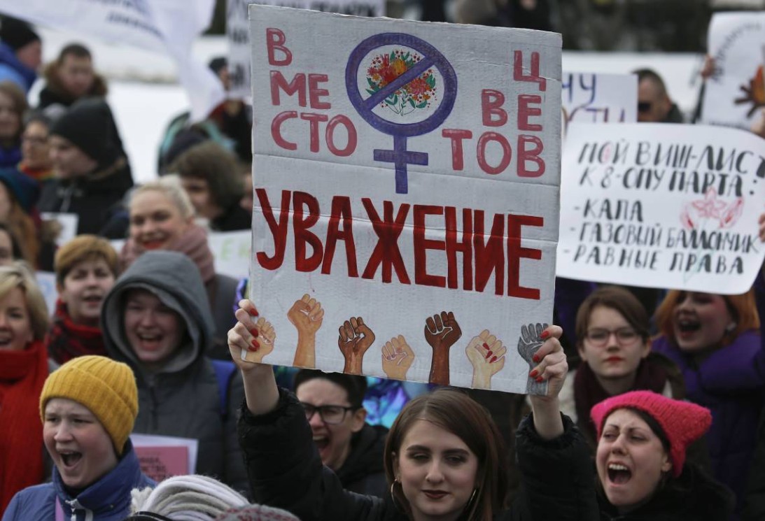 Ρωσία : Οι γυναίκες ελπίζουν σε αυστηροποιήση ποινών για τις πράξεις ενδοοικογενειακής βίας