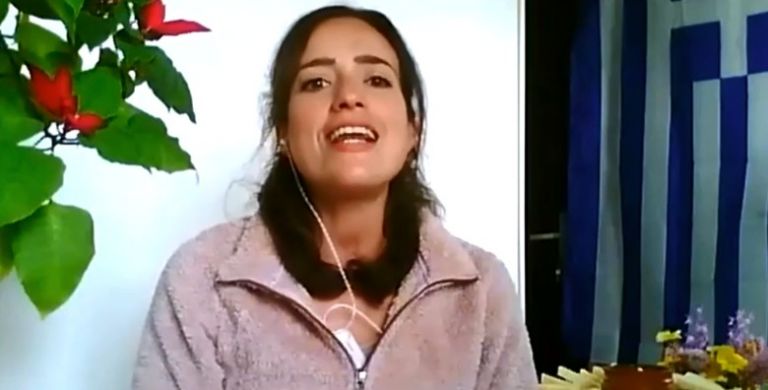 Η όμορφη γεωπόνος που παράτησε τη θέση στην πολυεθνική και έγινε τυροκόμος στην Πάρο