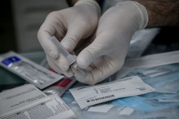 Παρέμβαση εισαγγελέα για fake news για τα self tests