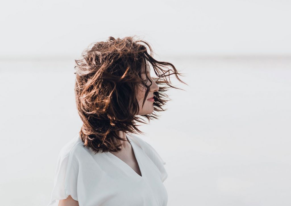 Τριχόπτωση γένους θηλυκού: Όχι, δεν είστε η μόνη