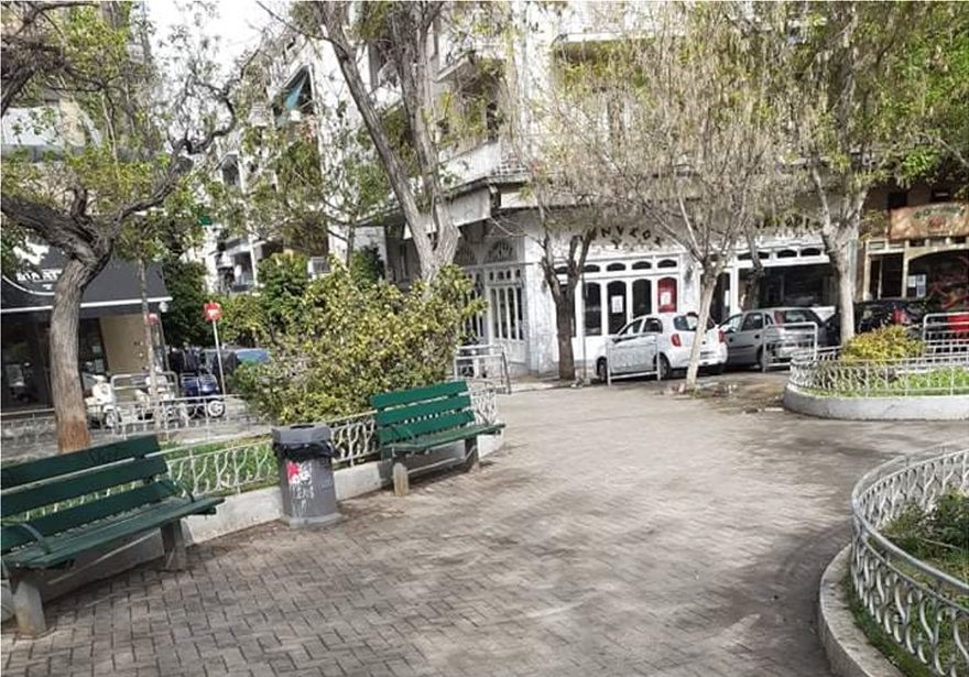 Πλατεία Αγίου Γεωργίου : Επιχείρηση καθαριότητας του Δήμου – Μαζεύτηκαν 50 σακούλες με σκουπίδια