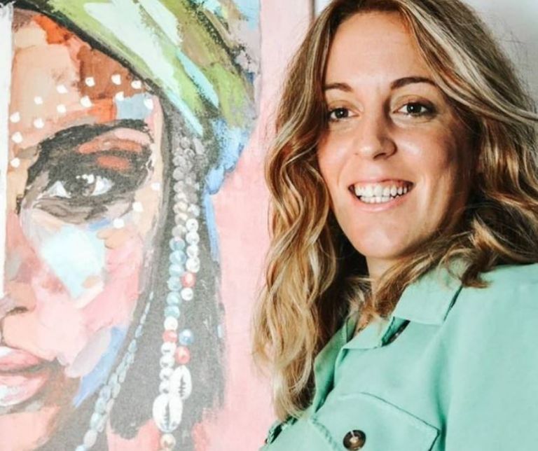 Σπυριδούλα Καραμπουτάκη για ροζ βίντεο: «Κυκλοφόρησε μετά το θάνατο του πατέρα μου»