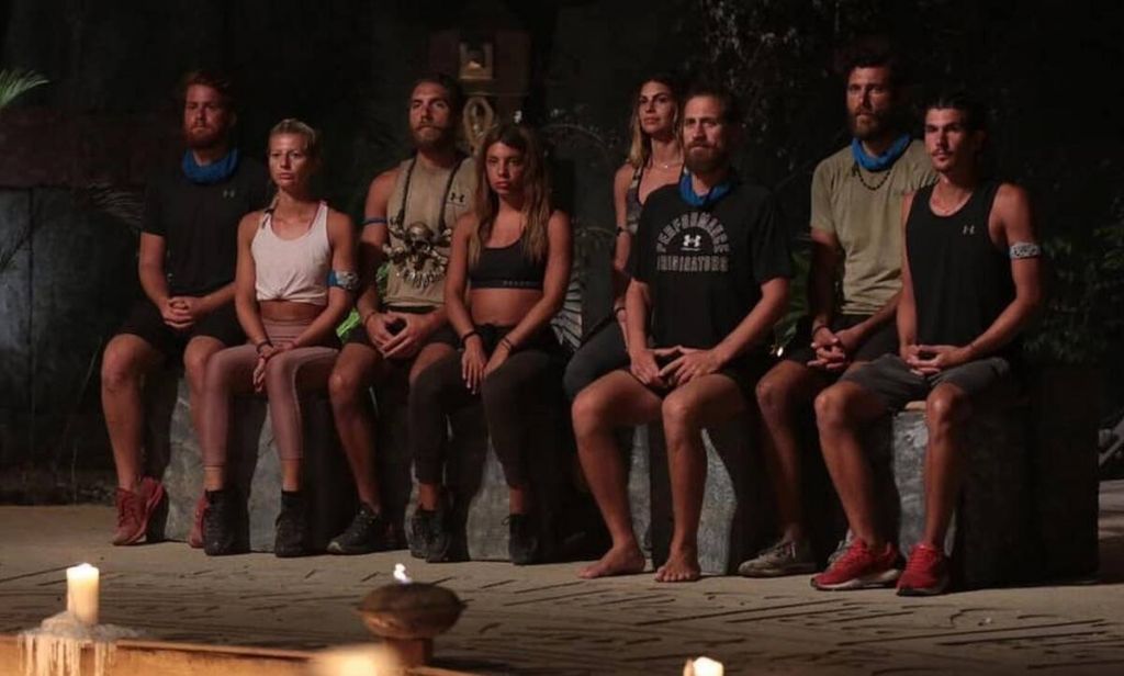 Survivor: Αυτός ο παίκτης αποχώρησε – Πώς διαμορφώνεται το κλίμα στις δύο ομάδες