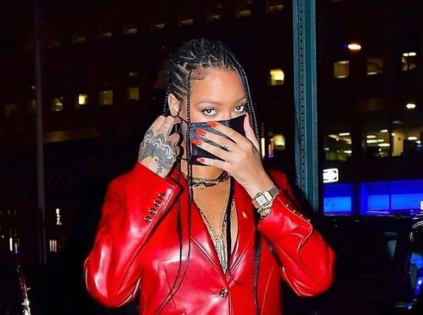 Ριάνα: «Ινκόγκνιτο» σε αντιρατσιστική διαδήλωση