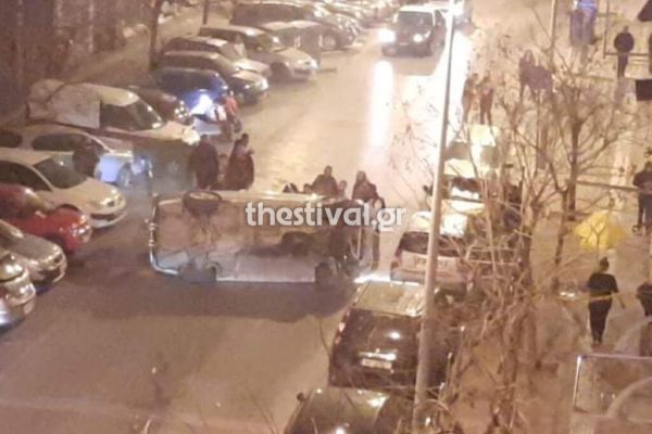 Θεσσαλονίκη : Ανατροπή αυτοκινήτου – Απεγκλώβισαν την οδηγό και… εξαφανίστηκε (βίντεο)