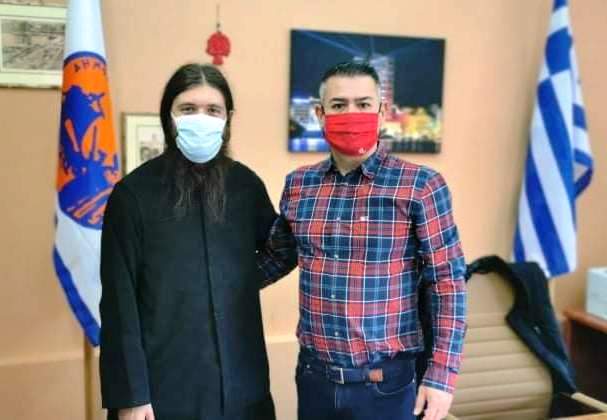 Παιχνίδια στις πολύτεκνες οικογένειες της ΙΜ Πειραιώς προσέφερε ο Δήμος Πειραιά