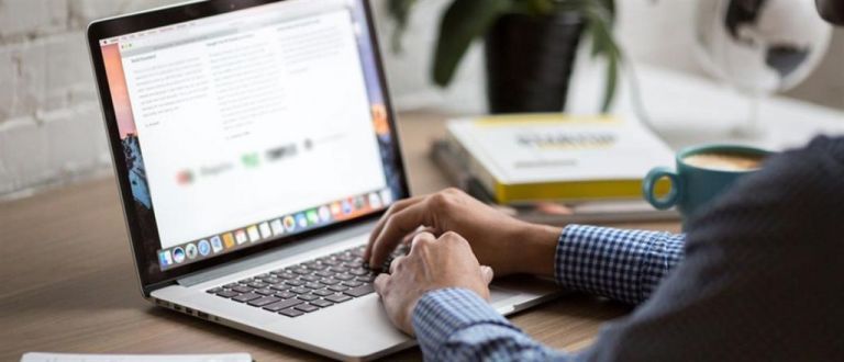 Τηλεργασία : Παρατείνεται έως τις 30 Απριλίου για το 50% των εργαζομένων – Τι προβλέπει η ΚΥΑ