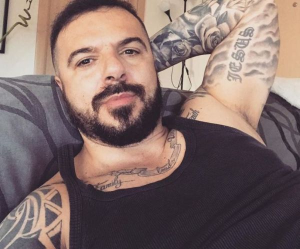 Survivor: Το σπίτι με πισίνα για το οποίο «κοκορεύεται» ο Τριαντάφυλλος