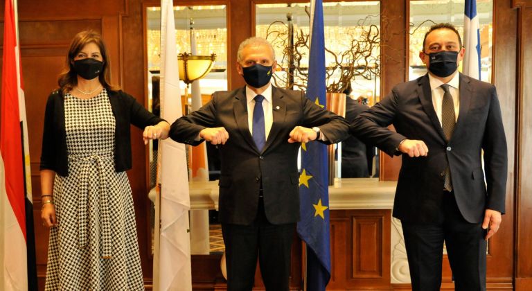 Κύπρος: Τριμερής συνάντηση Ελλάδας-Κύπρου-Αιγύπτου για θέματα διασποράς