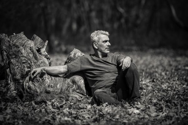 Δημήτρης Μυστακίδης: Επανακυκλοφορεί ο πιο θρυλικός του δίσκος με ρεμπέτικα