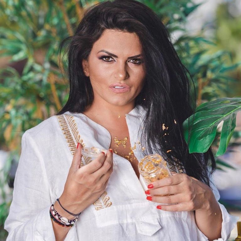 Ζητείται… γαμπρός για την Δήμητρα Κατσαφάδου