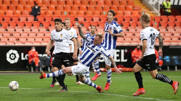 Γλίτωσε την ήττα η Βαλένθια (1-1)