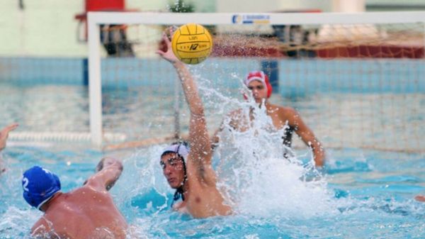 «Περίπατος» για τη Βουλιαγμένη (16-4)