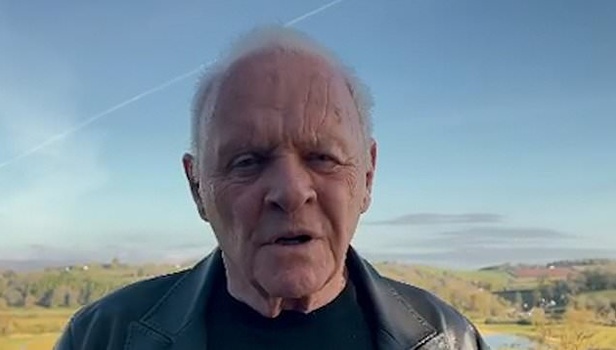 Άντονι Χόπκινς: Έδωσε σήμερα τον ευχαριστήριο λόγο του «χρώσταγε» για το Όσκαρ Α΄ Ανδρικού Ρόλου