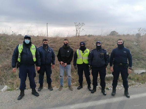 Με τους «φρουρούς των συνόρων» φωτογραφήθηκε ο γιός του Κυριάκου Μητσοτάκη