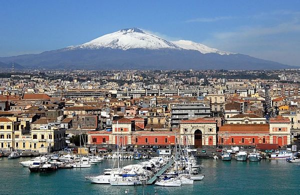 Σικελία : Ένα από τα ιστορικότερα και ομορφότερα νησιά της «γηραιάς» ηπείρου