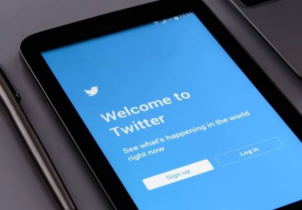Το Twitter θα επιτρέψει σύντομα στους χρήστες να αναιρέσουν το tweet τους