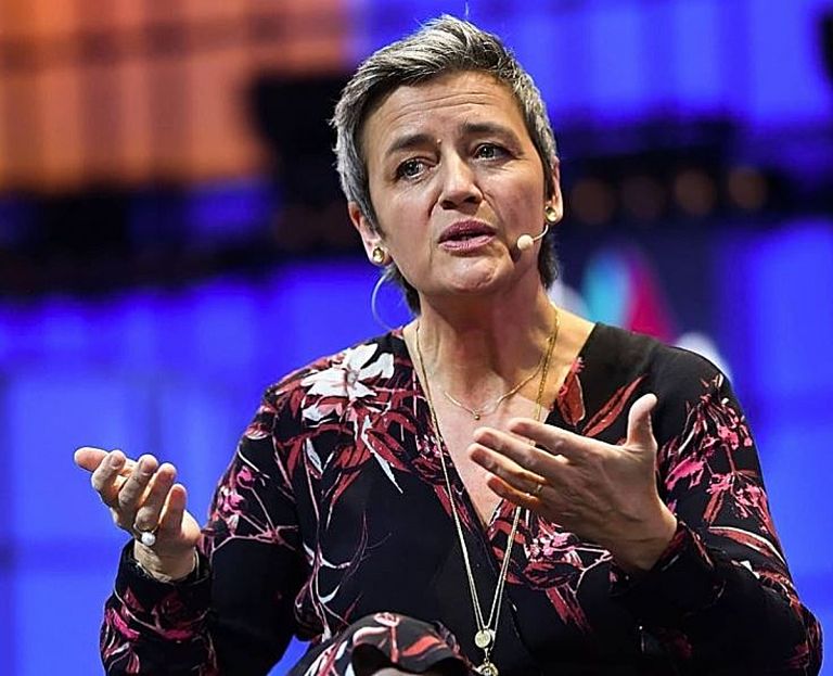 ΕΕ : Προβαίνει σε νέους κανόνες για συστήματα τεχνητής νοημοσύνης ενάντια στην κατάχρησή τους