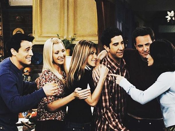 Friends reunion : Αυτή η φωτογραφία προκάλεσε «πανικό» καθώς σηματοδοτεί την πολυπόθητη εμφάνιση των πρωταγωνιστών