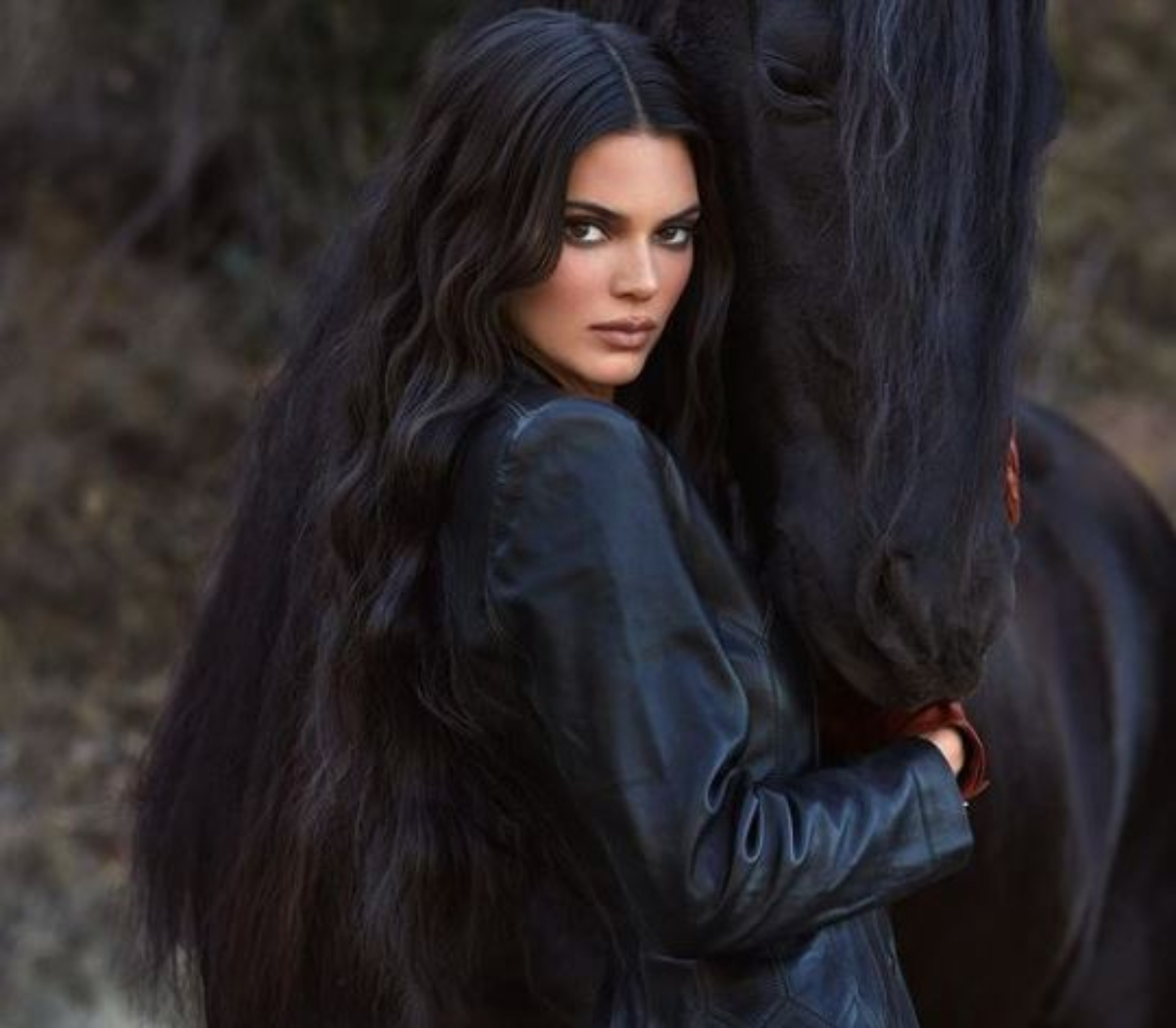 Kendall Jenner : Αυτό το ντύσιμο αποτελεί τη φετινή ανοιξιάτικη «πρόταση»