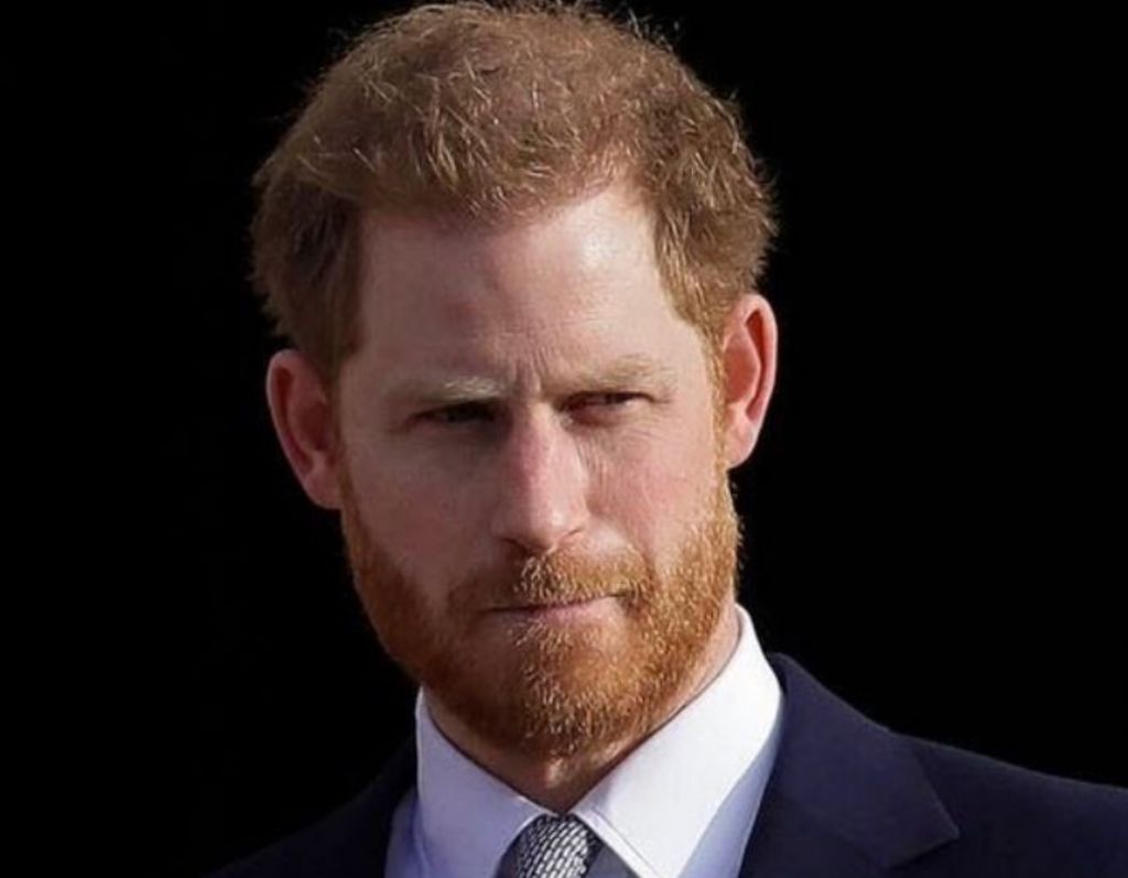 Η επιστροφή του πρίγκιπα Χάρι στην Αγγλία για την κηδεία του πρίγκιπα Φιλίππου