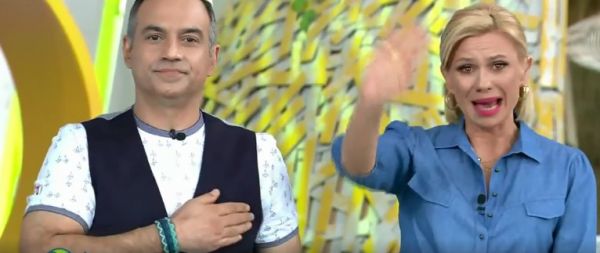 Δεν συγκράτησε τα δάκρυα της η Κατερίνα Καραβάτου στον αέρα της εκπομπής