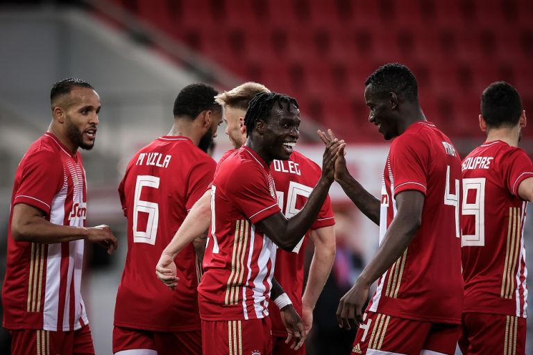 «Πολυβόλο» ο Ολυμπιακός: Έφτασε τα 100 γκολ στη φετινή σεζόν