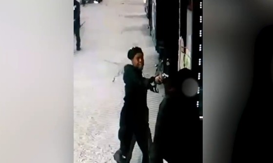 ΗΠΑ : Εκτέλεσε την πρώην σύντροφό της στον δρόμο – Σοκαριστικό βίντεο της δολοφονίας