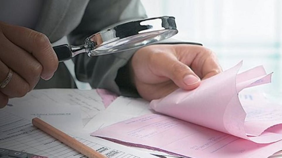 Ληξιπρόθεσμα χρέη: «Στενό μαρκάρισμα» από την εφορία σε οφειλέτες