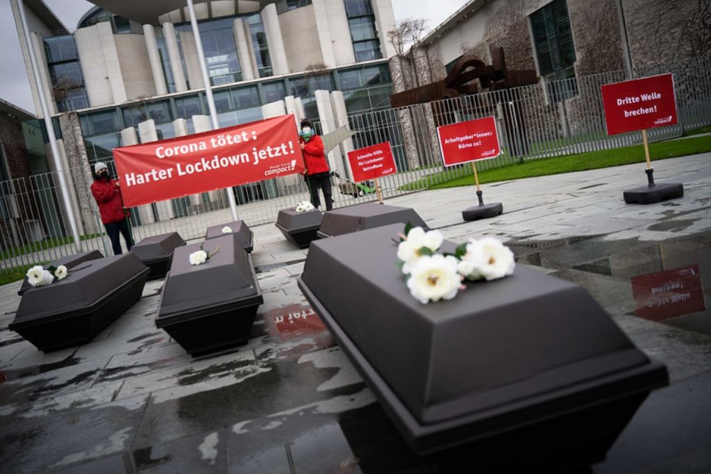 Γερμανία : Διαδήλωση υπέρ της επιβολής αυστηρότερου lockdown στο Βερολίνο