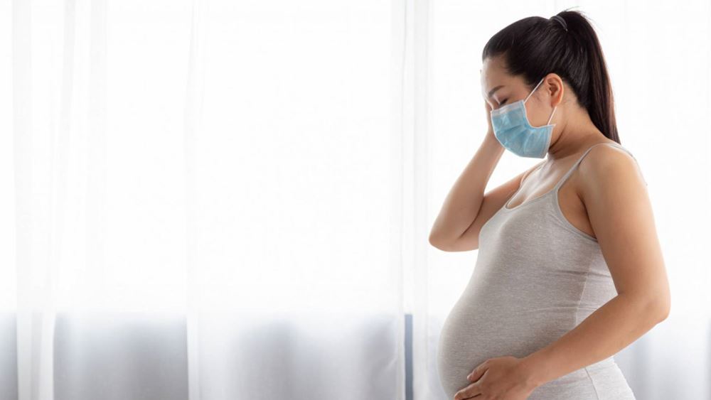 Βρετανία : Συστήνει στις έγκυες γυναίκες να κάνουν το εμβόλιο της Pfizer ή της Moderna