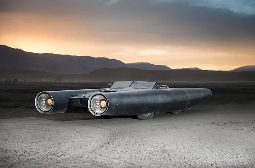 Οδηγώντας στον σουρεαλιστικό κόσμο του Burning Man