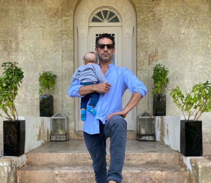 Γιώργος Χρανιώτης: Οι τρυφερές φωτογραφίες με τον γιο του – Μαζί στην ντουζιέρα