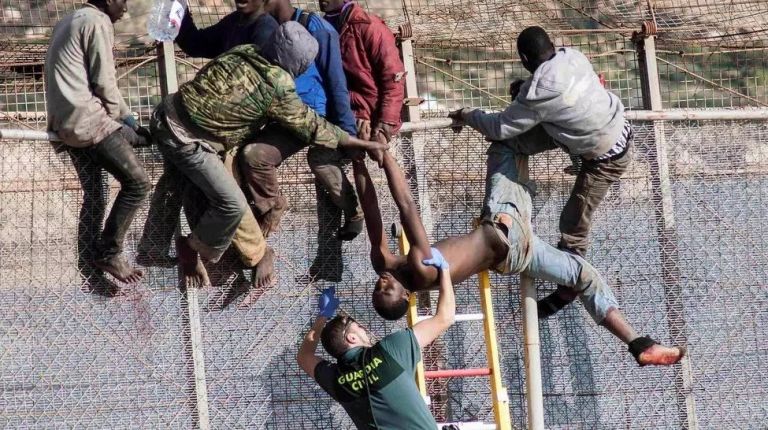 Προσφυγικό : Το ταξίδι προς τη Μελίγια – Μια γρήγορη αλλά επικίνδυνη διαδρομή