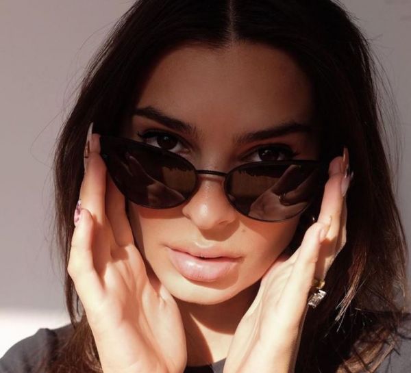 Έμιλι Ρατακόφσκι: Η τρυφερή φωτογραφία αγκαλιά με το νεογέννητο παιδάκι της