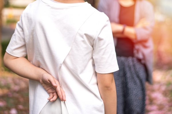 Γιατί λέει ψέματα το παιδί;