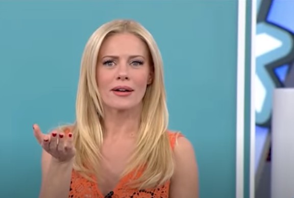 Ρουκ Ζουκ: Θεούλης τραγουδούσε ό, τι έπαιζε στ’ ακουστικά του ανενόχλητος