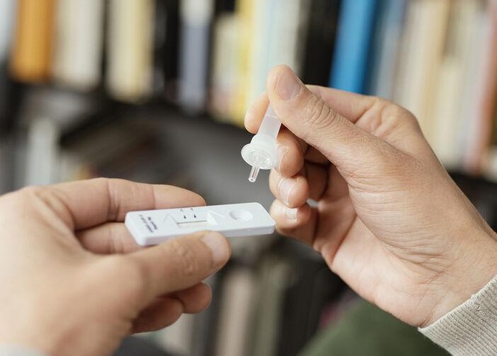 Lockdown: Τι αλλάζει για self test, παιδικούς σταθμούς και εργαζόμενους – Τα νέα βήματα που φέρνουν πιο κοντά την κανονικότητα