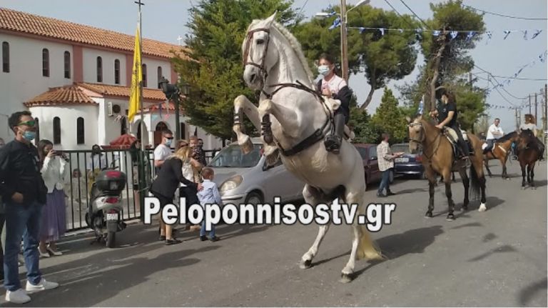 Οι καβαλάρηδες του Αϊ-Γιώργη στην Κόρινθο