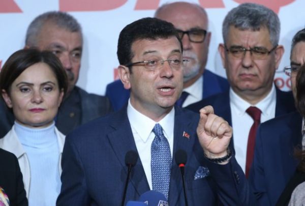 Τουρκία: Εισαγγελική έρευνα κατά Ιμάμογλου για τον τρόπο που περπάτησε