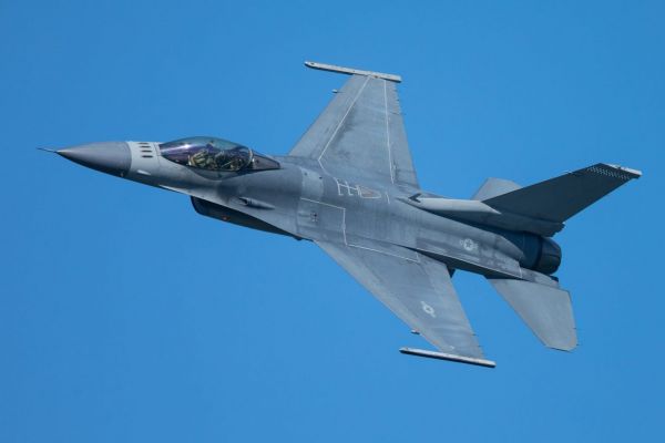 Ένα βήμα πριν τις υπογραφές για το μεγαλύτερο αμυντικό σχέδιο στην Ευρώπη