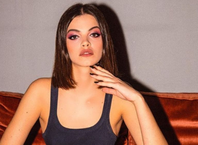 Τζένη Καζάκου: Η κόρη του Κώστα Καζάκου και της Τάνιας Τρύπη μεγάλωσε και είναι κούκλα