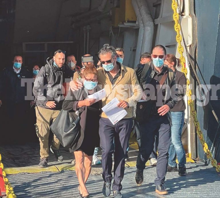 Γλυκά Νερά: Σε κλίμα οδύνης η Αλόννησος αποχαιρετά την Καρολάιν – Το μεσημέρι η κηδεία