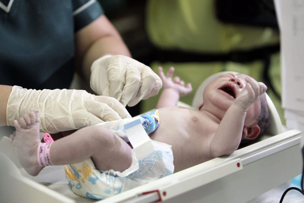 Βουτιά του δείκτη γεννητικότητας προκάλεσε στις ΗΠΑ η πανδημία