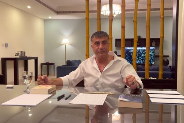 Τουρκία: Ο αρχιμαφιόζος Σεντάτ Πεκέρ εμπλέκει και τον γιο του Μπεναλί Γιλντιρίμ στις καταγγελίες του