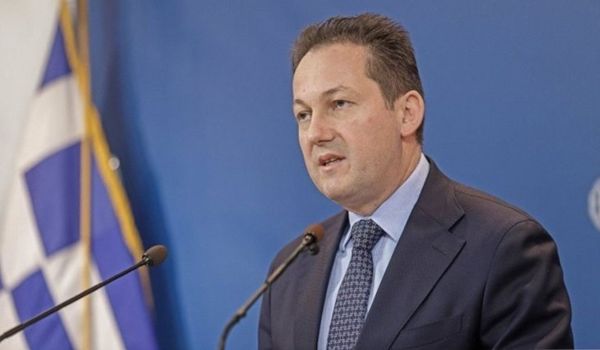 Ο Πέτσας… σκιάζει ακόμη την κυβερνητική ενημέρωση