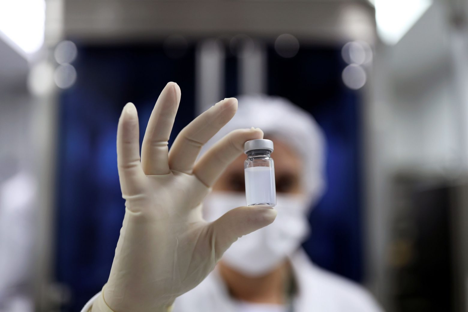 Εμβόλιο: Συμβιβαστικό σχέδιο για τις πατέντες ετοιμάζει η Κομισιόν